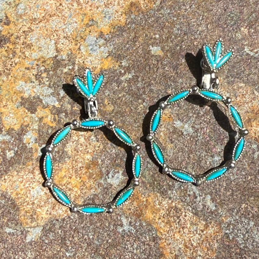 Vintage Costume Grade Faux Turquoise Southwestern Hoop Earrings earrings