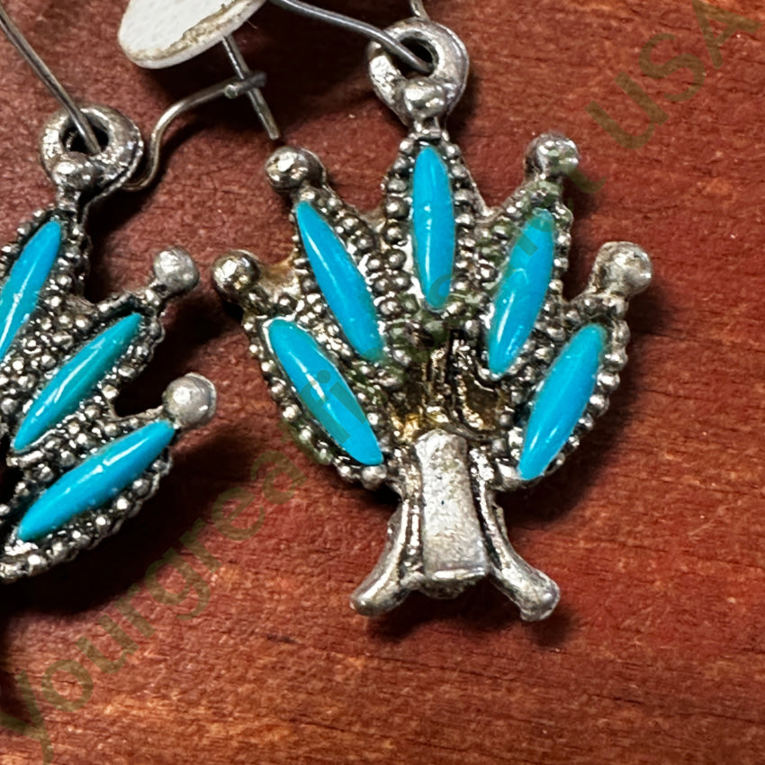 Vintage Costume Grade Silver Tone Needlepoint Faux Turquoise Pierced Earrings Earrings