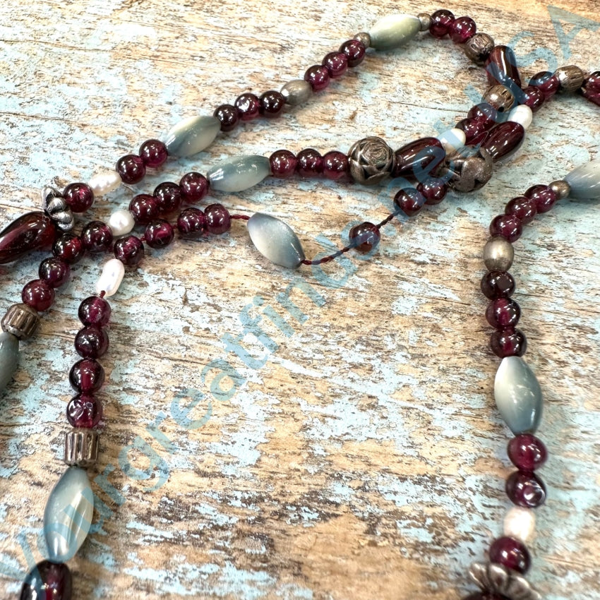 Vintage Garnet Mother-Of-Pearl Beaded Necklace