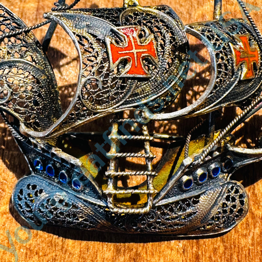 Vintage Gold Over Sterling Silver Filigree Spanish Galleon Ship Pin Apparel & Accessories
