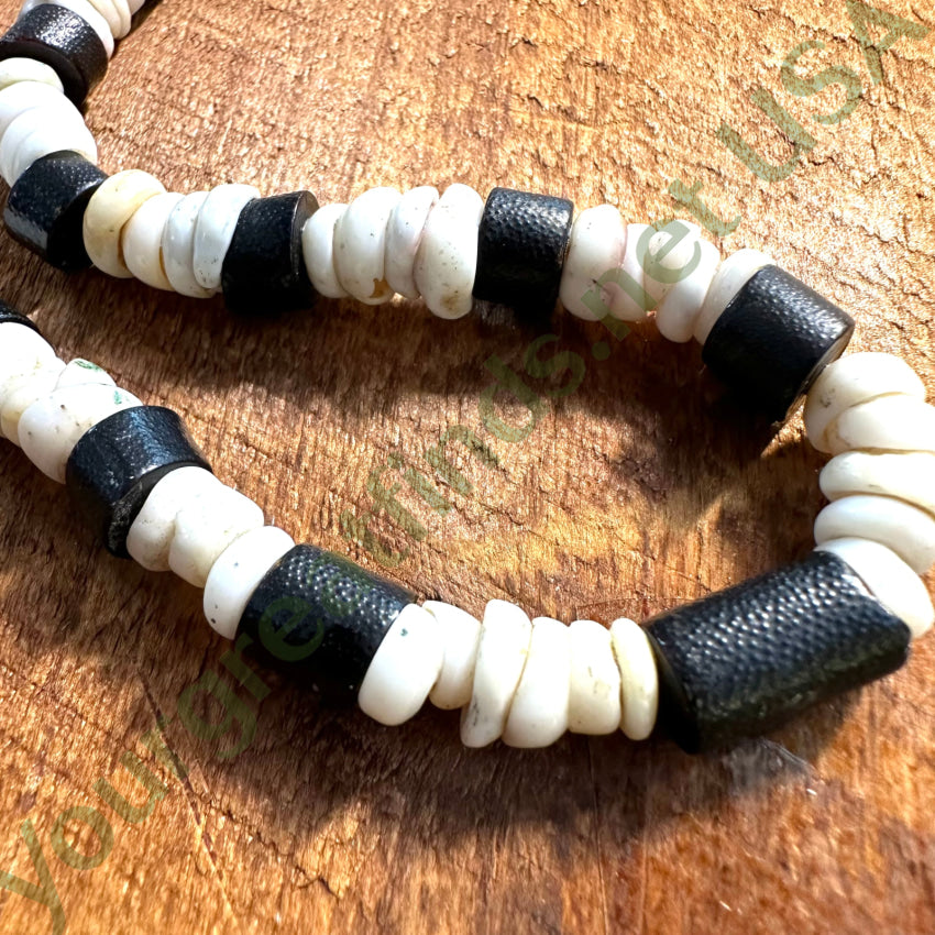 Vintage Hawaiian Puka Shell Black Coral Choker Necklace