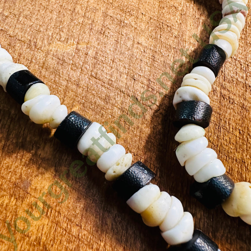 Vintage Hawaiian Puka Shell Black Coral Choker Necklace