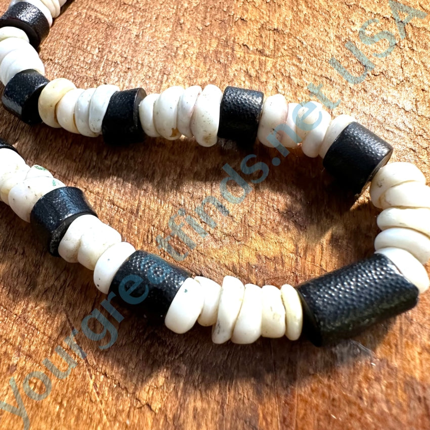 Vintage Hawaiian Puka Shell Black Coral Choker Necklace