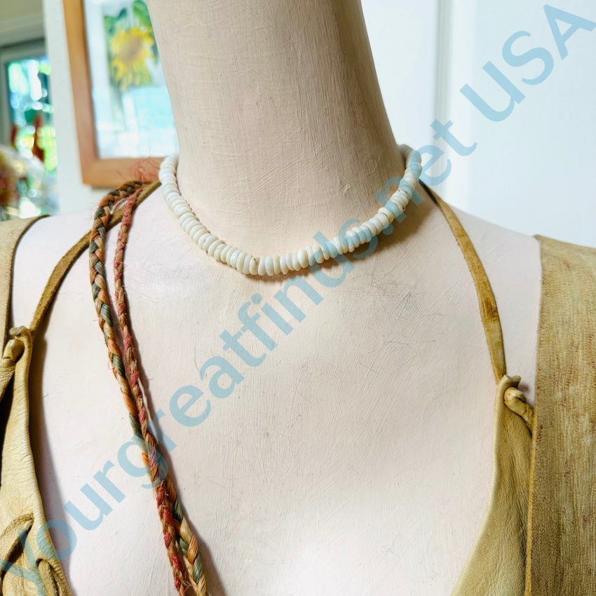 Vintage Hawaiian Puka Shell Choker Necklace 13 3/4