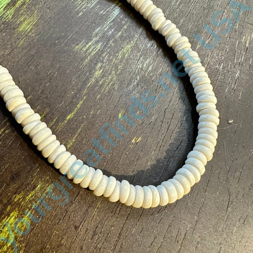 Vintage Hawaiian Puka Shell Necklace 16 3/4