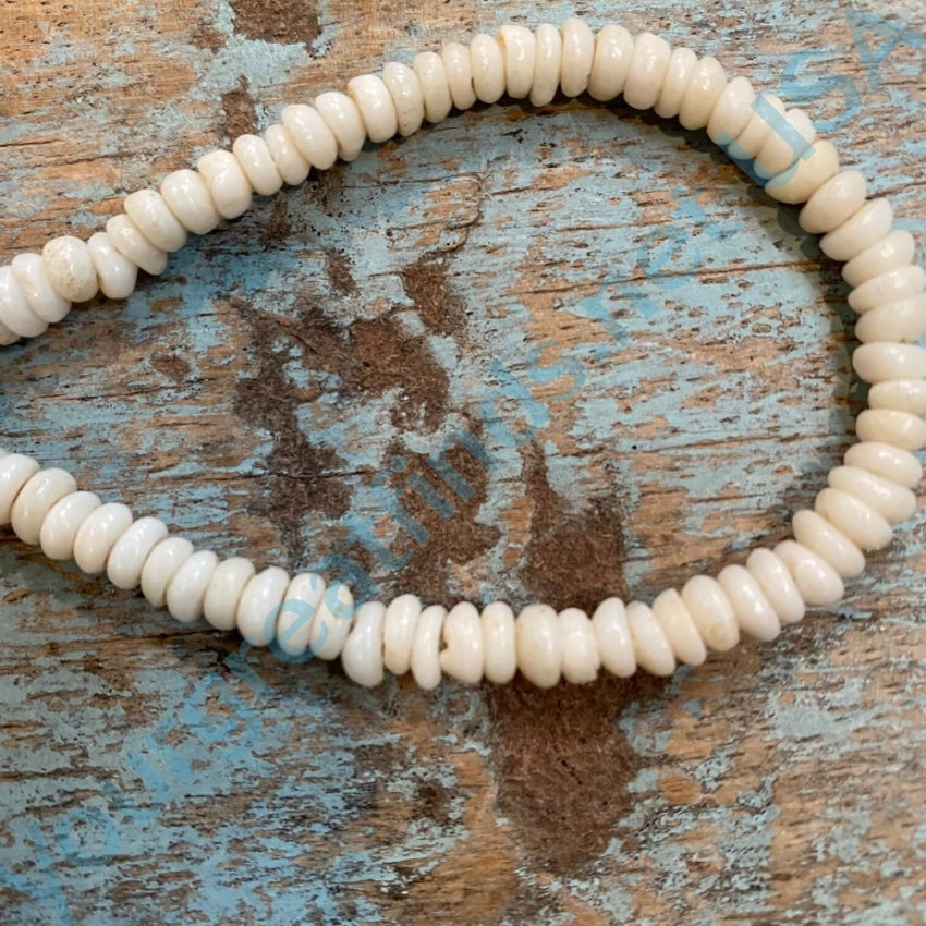 Vintage Hawaiian Puka Shell Necklace 24