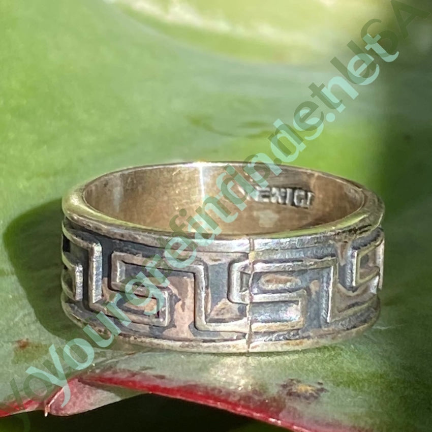 Vintage Mexican Band Ring in Sterling Silver with Raised Design Size 10 Yourgreatfinds