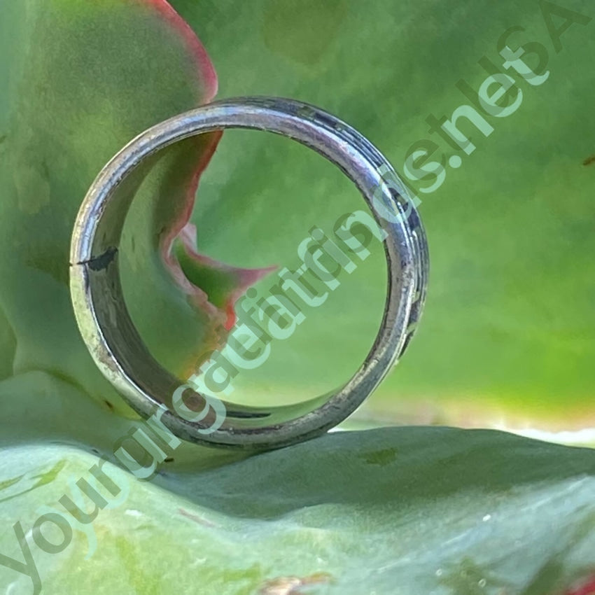Vintage Mexican Band Ring in Sterling Silver with Raised Design Size 10 Yourgreatfinds