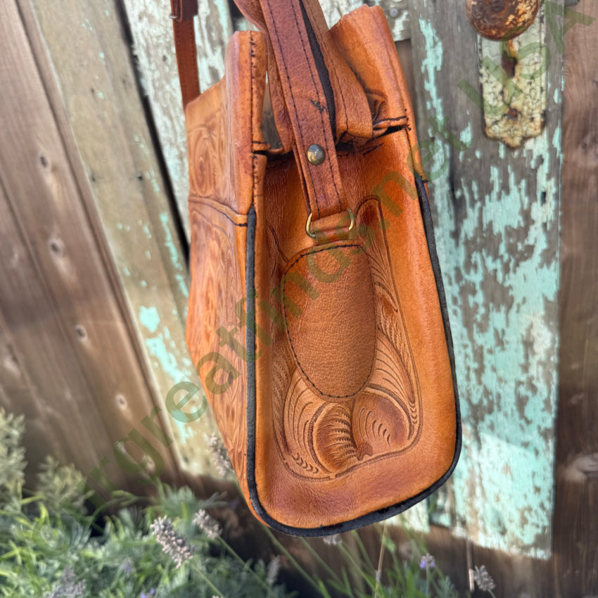 Vintage Mexican Tooled Leather Shoulder Bag purse