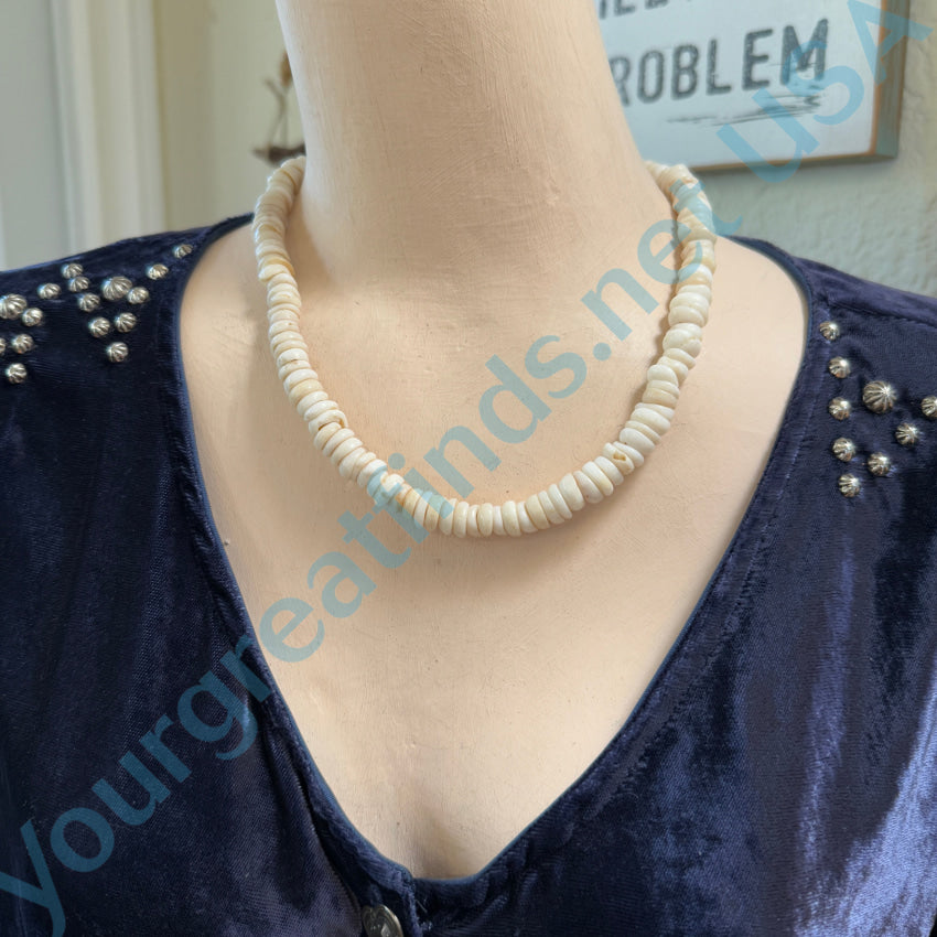 Vintage Natural Hawaiian Puka Shell Necklace 18’’ L Necklace