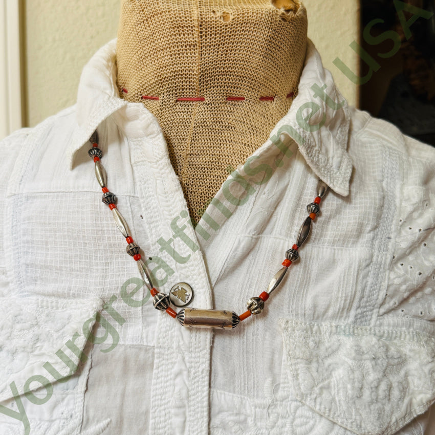 Vintage Navajo Bench Bead & Coral Necklace 23.5’’ necklace