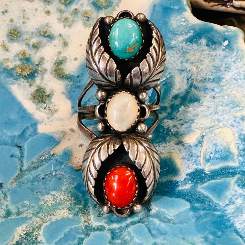 Vintage Navajo Four Feather Stoplight Long Ring Turquoise 7.25