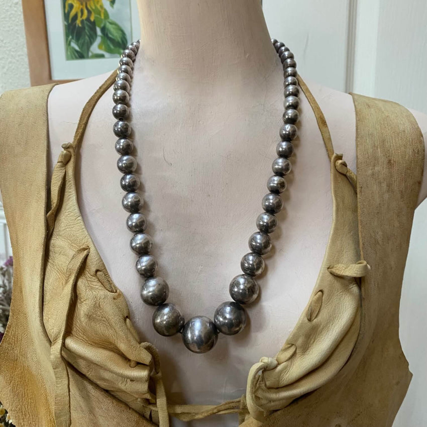 Vintage Navajo Pearls Sterling Silver Beaded Necklace
