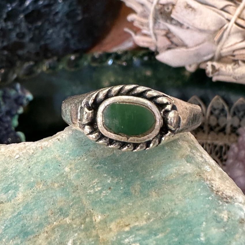 Vintage Navajo Sand Cast Sterling Silver Turquoise Ring 7.5