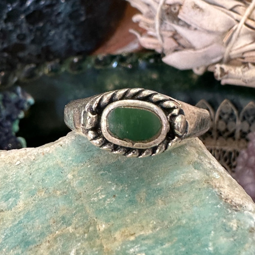 Vintage Navajo Sand Cast Sterling Silver Turquoise Ring 7.5