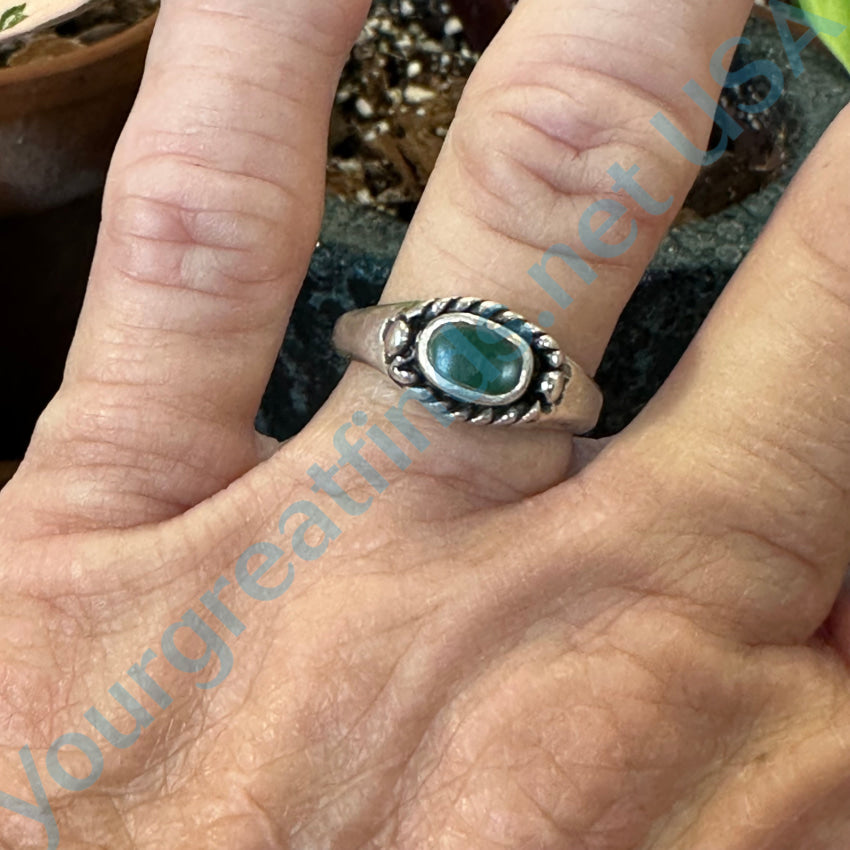 Vintage Navajo Sand Cast Sterling Silver Turquoise Ring 7.5