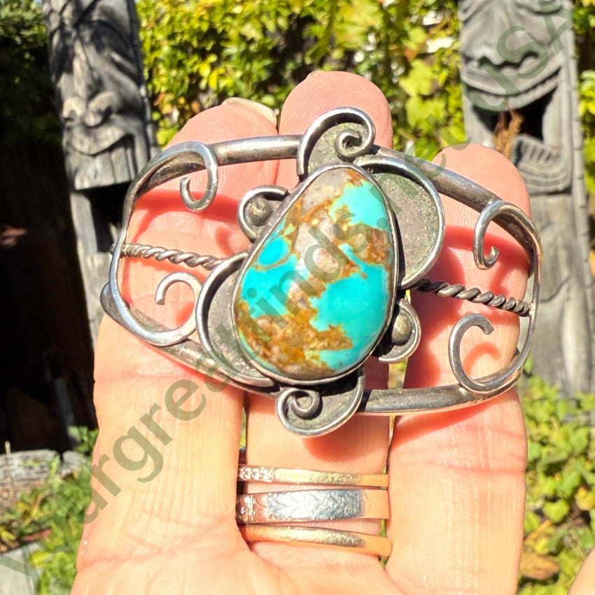Vintage Navajo Sterling Silver Bracelet Stunning Turquoise bracelet