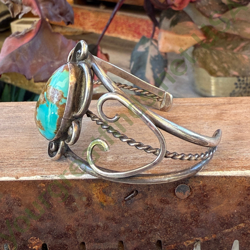 Vintage Navajo Sterling Silver Bracelet Stunning Turquoise bracelet