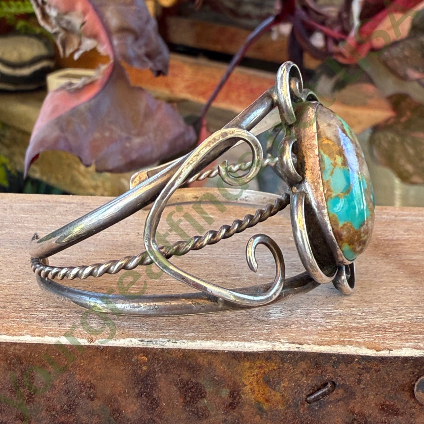 Vintage Navajo Sterling Silver Bracelet Stunning Turquoise bracelet