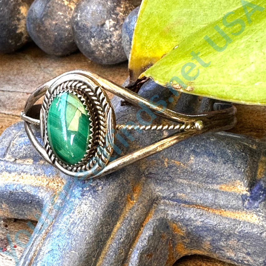 Vintage Navajo Sterling Silver & Green Malachite Cuff Bracelet Bracelet