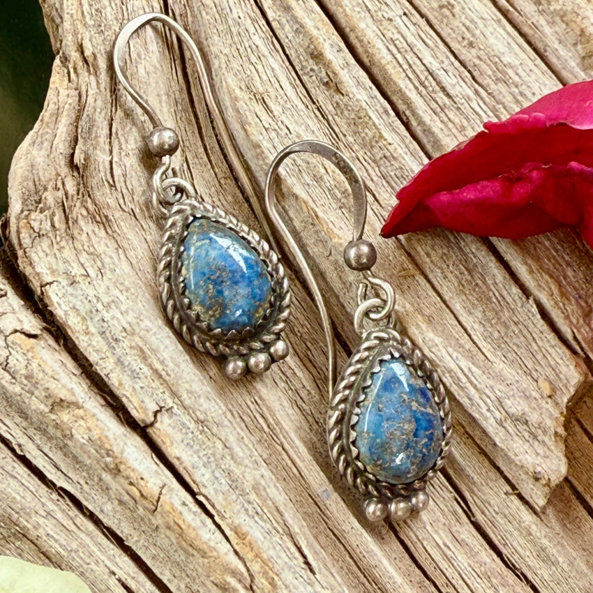 Vintage Navajo Sterling Silver & Lapis Lazuli Pierced Earrings earrings