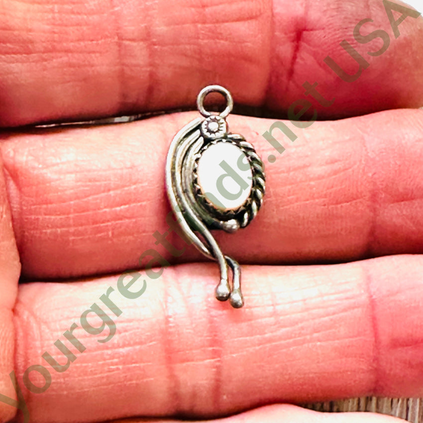 Vintage Navajo Sterling Silver Mother-Of-Pearl Pendant