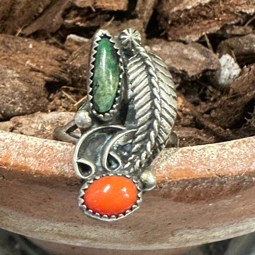 Vintage Navajo Sterling Silver One Feather Ring Green Turquoise Coral 6