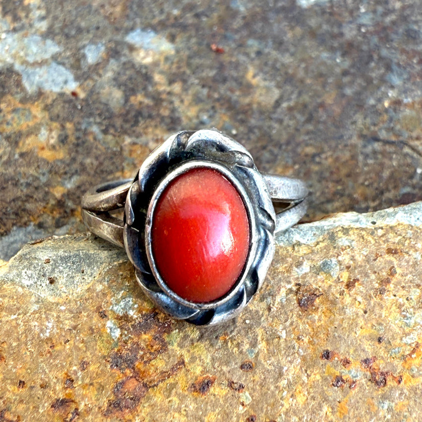 Vintage Navajo Sterling Silver & Red Coral Ring Child Size 3 Ring