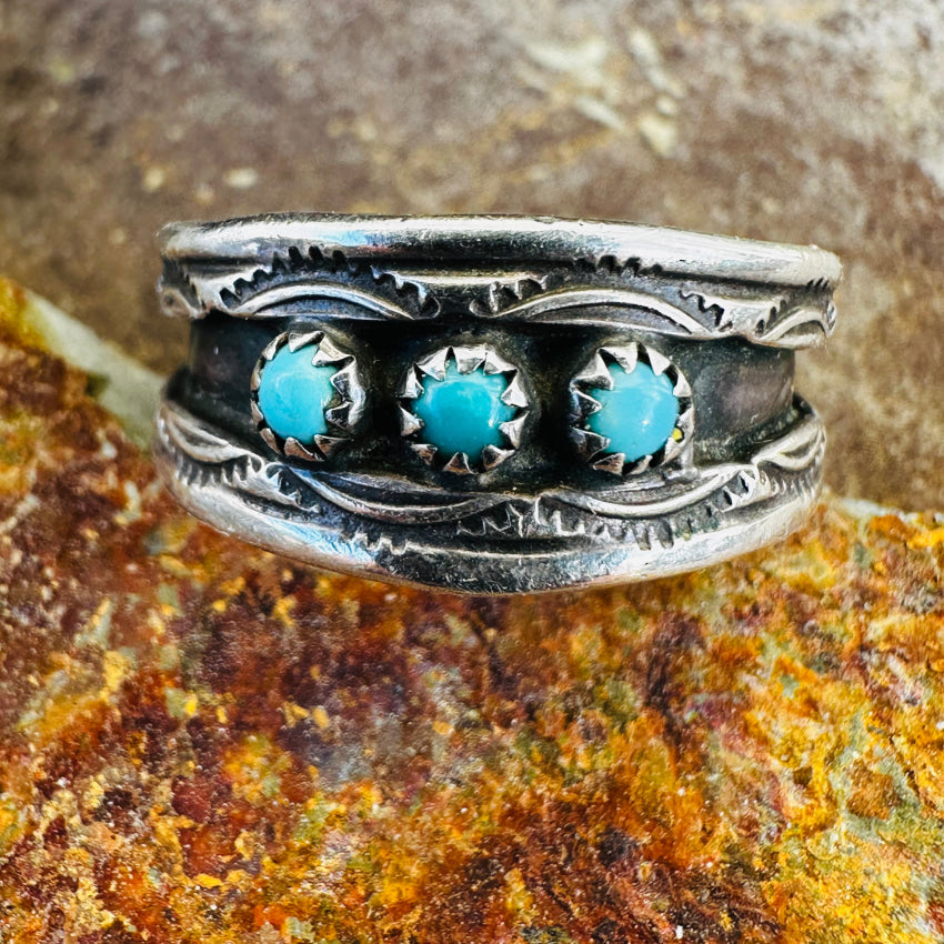 Vintage Navajo Sterling Silver & Snake Eye Turquoise Band Ring 7.75 Ring