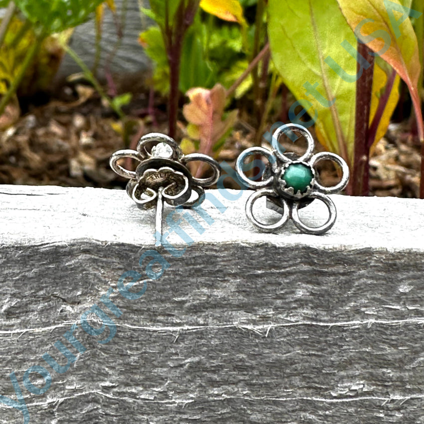 Vintage Navajo Sterling Silver Snake Eye Turquoise Flower Stud Earrings