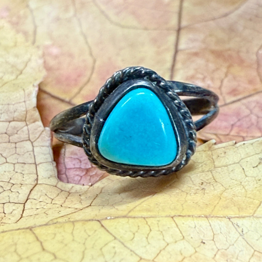 Vintage Navajo Sterling Silver & Turquoise Ring Size 5 ring