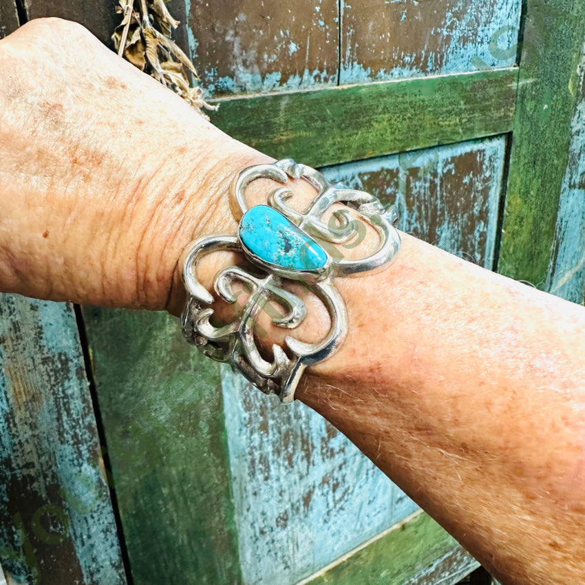 Vintage Navajo Tufa Cast Sterling Silver & Turquoise Cuff Bracelet Bracelet