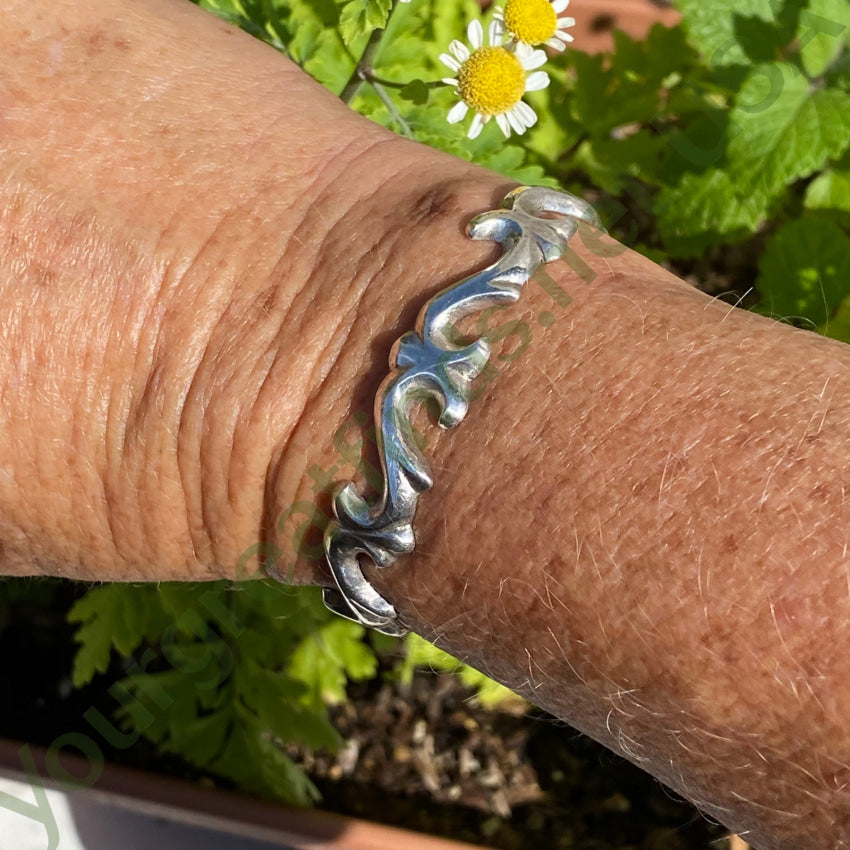 Vintage Navajo Tufa Stone Cast Sterling Silver Bracelet Bracelets