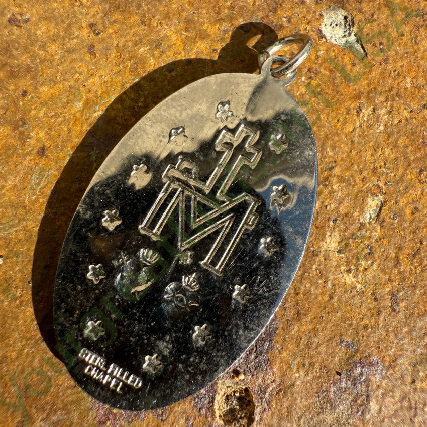 Vintage Oval Sterling Silver Miraculous Mary Pendant Chapel