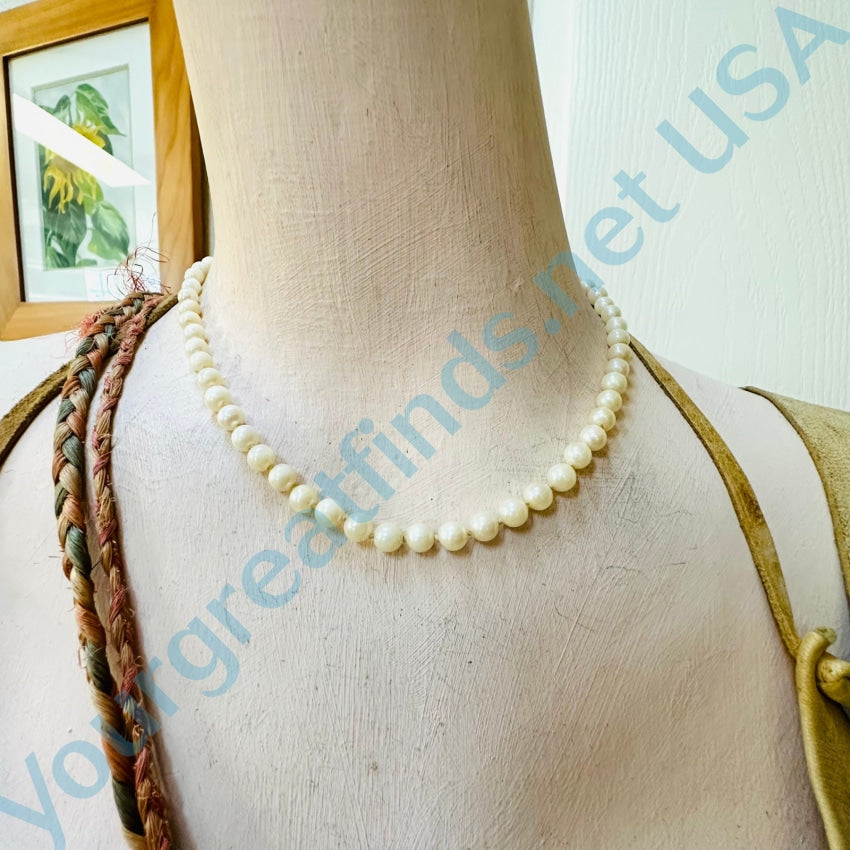 Vintage Pale Yellow Cultured Pearl Necklace 5.1 Mm 15 L