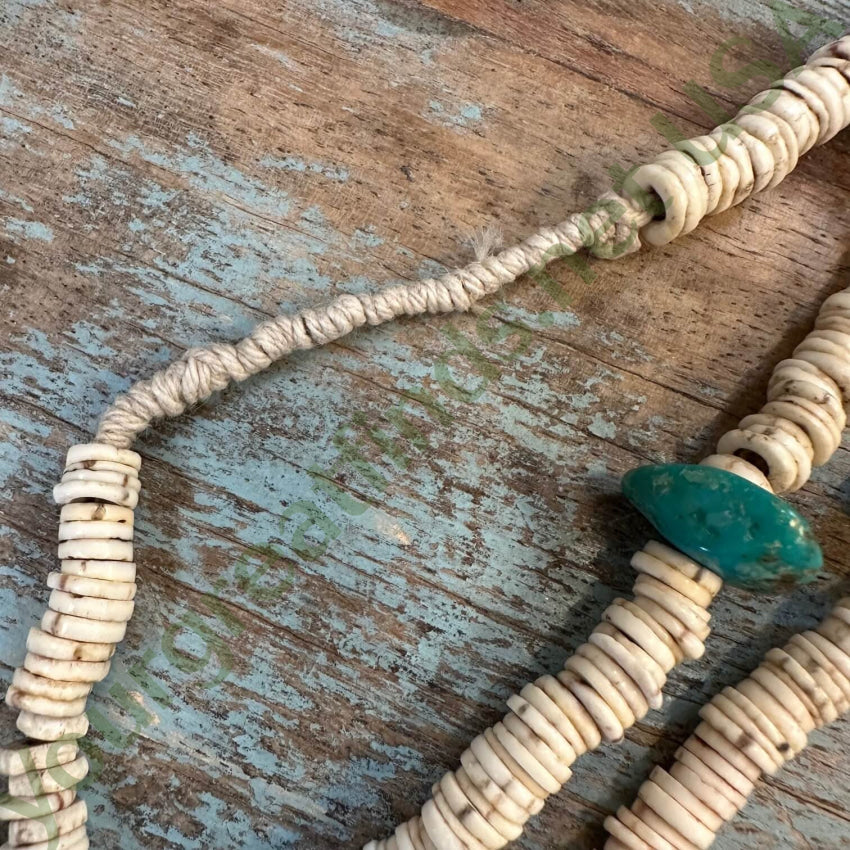 Vintage Santo Domingo Drilled Shell Turquoise Necklace