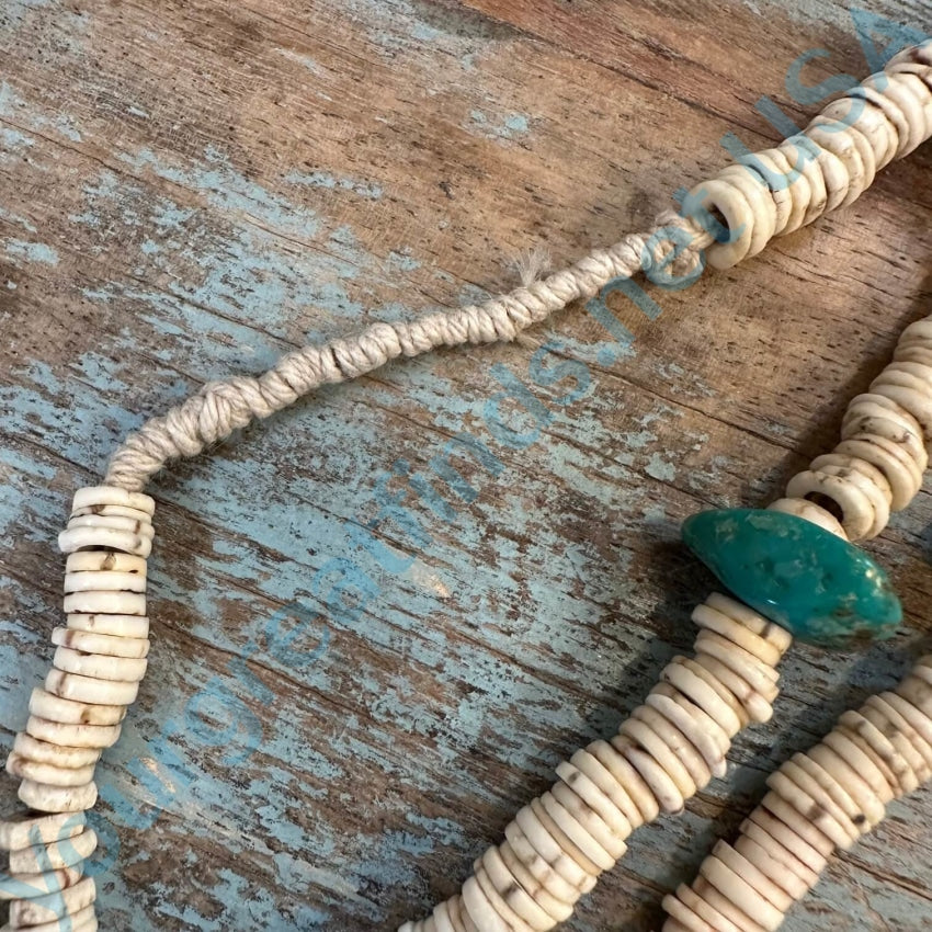 Vintage Santo Domingo Drilled Shell Turquoise Necklace