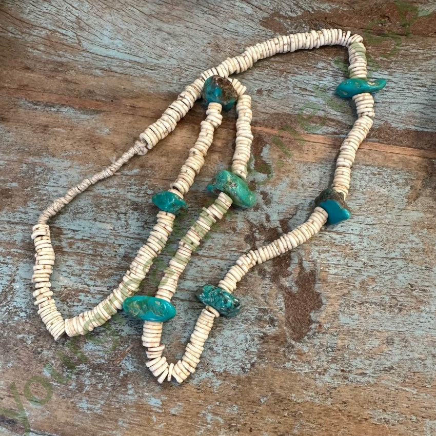 Vintage Santo Domingo Drilled Shell Turquoise Necklace