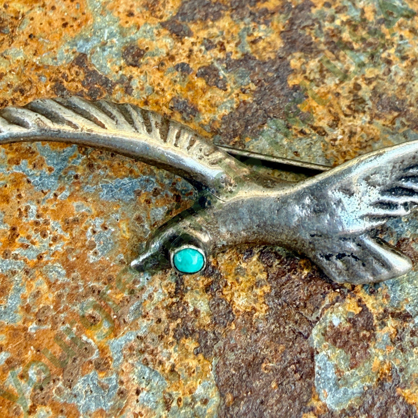 Vintage Sea Gull PIn Sterling Silver & Turquoise Eyes brooch pin