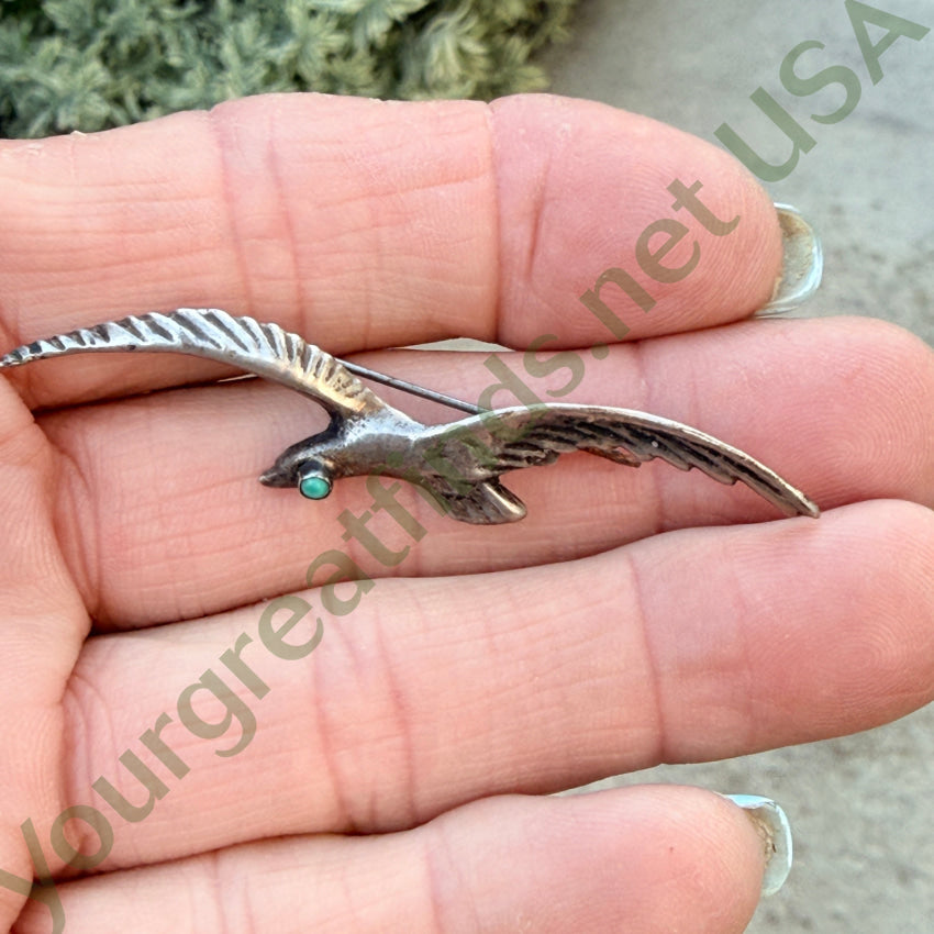 Vintage Sea Gull PIn Sterling Silver & Turquoise Eyes brooch pin