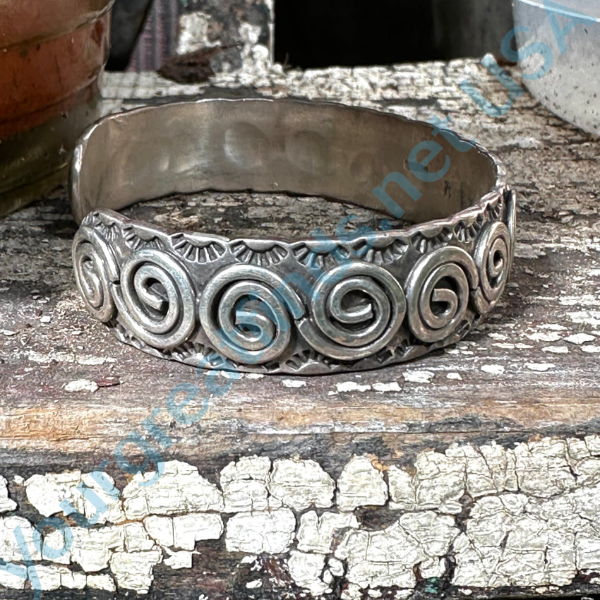 Vintage Navajo Silver Culture Sign Open Design Bangle Bracelet Sterling Silver Br online 3075