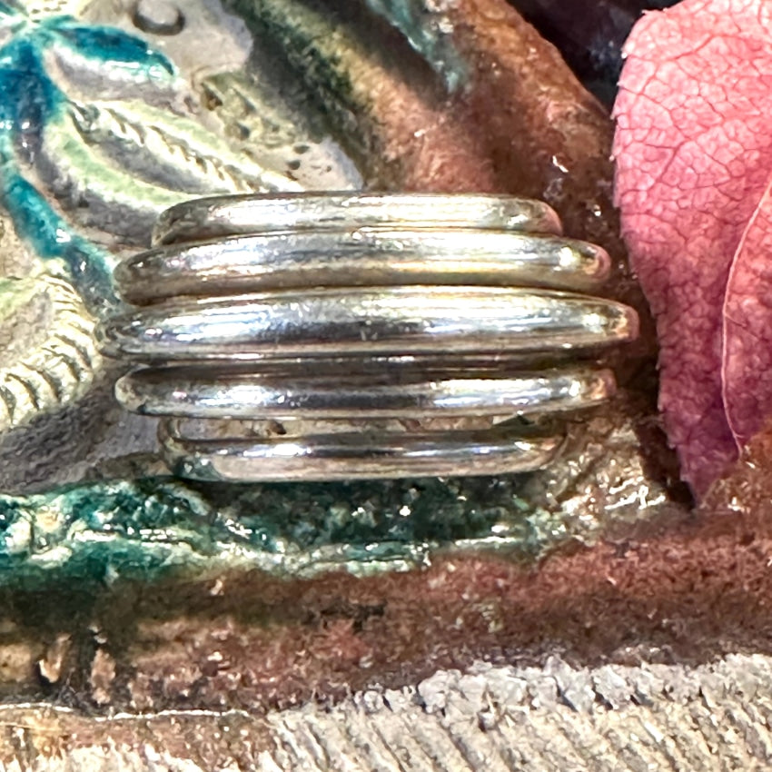 Vintage Solid Sterling Silver Modern Ring Size 7.5 Robert Lee Morris