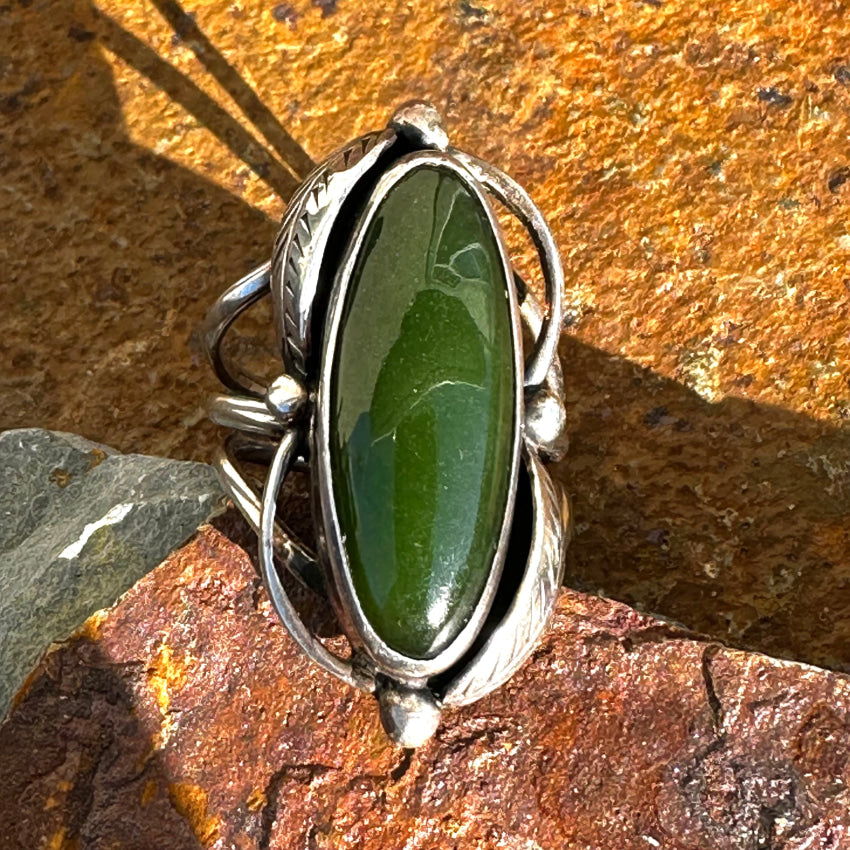 Vintage Southwestern Green Jade Ring Size 4 1/4