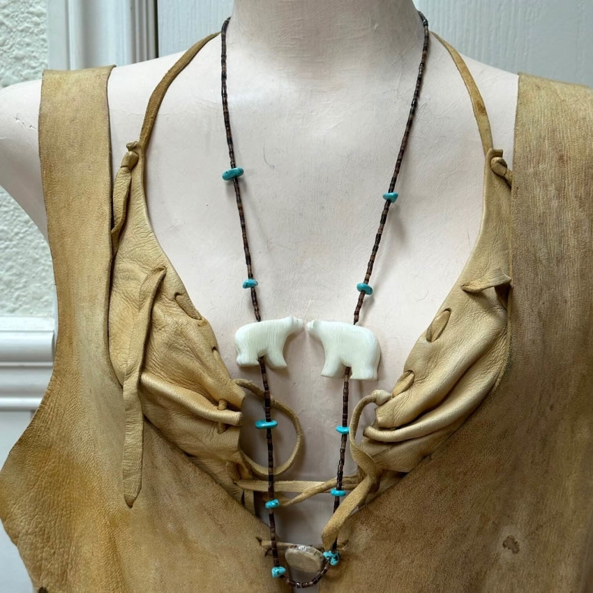 Vintage Southwestern Kissing Polar Bear Fetish Necklace