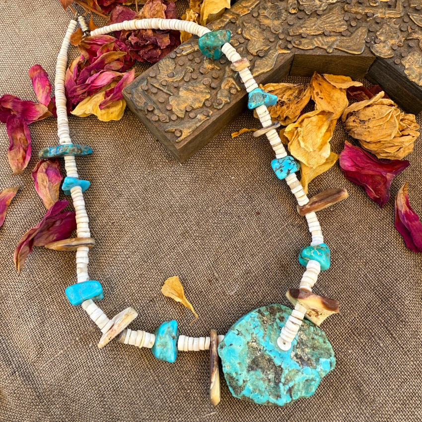 Vintage Southwestern Shell & Turquoise Chunky Necklace necklace