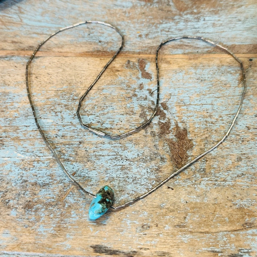 Vintage Southwestern Sterling Liquid Silver Necklace Turquoise Nugget