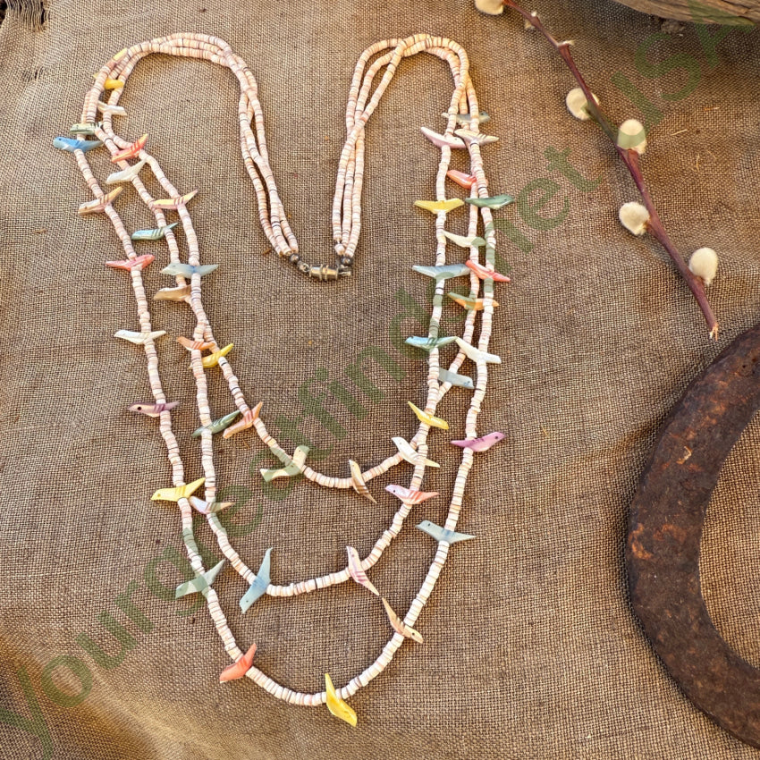 Vintage Southwestern White Heishi Mother of Pearl Bird Beads necklace