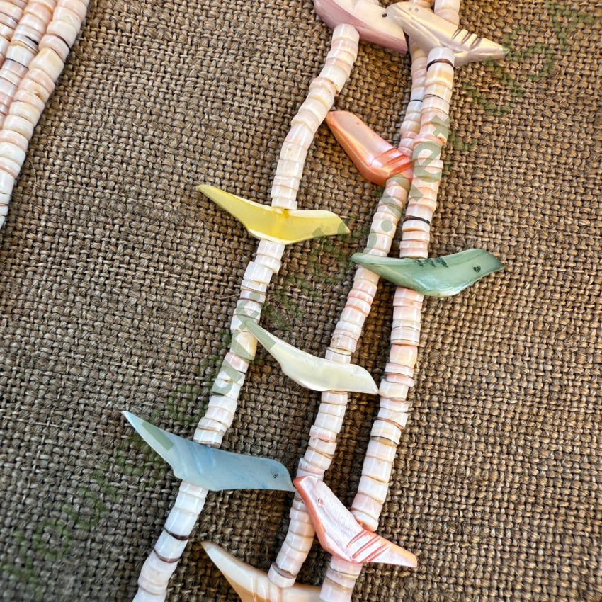 Vintage Southwestern White Heishi Mother of Pearl Bird Beads necklace
