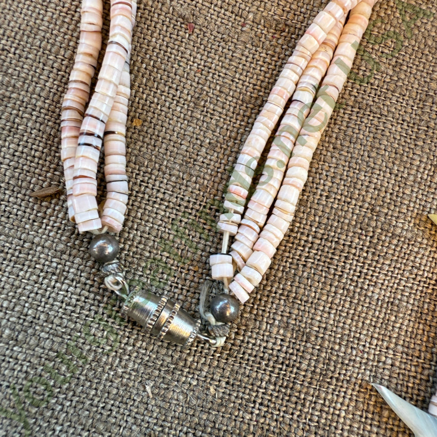 Vintage Southwestern White Heishi Mother of Pearl Bird Beads necklace