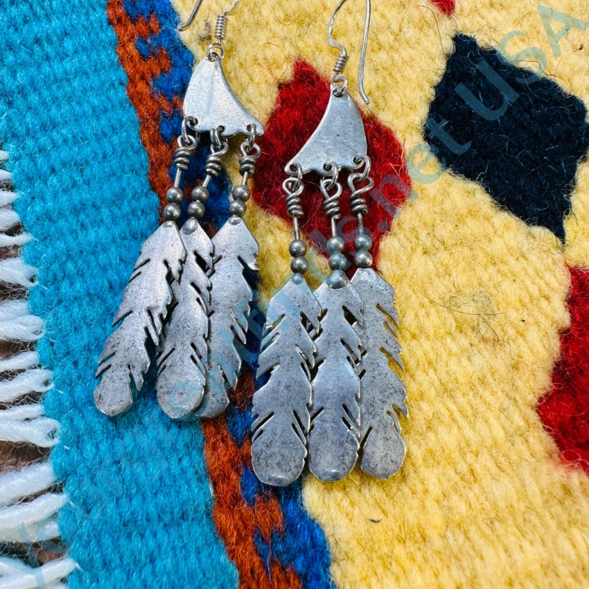 Vintage Sterling Silver 3 Feather Pierced Earrings Southwestern